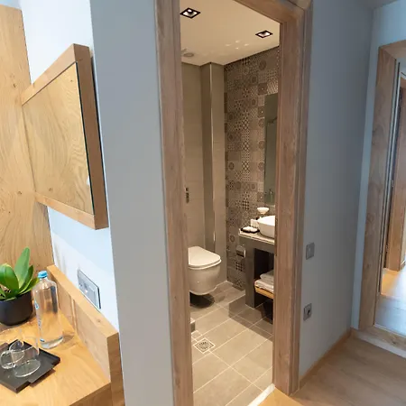 Grand Port 4* 테살로니키