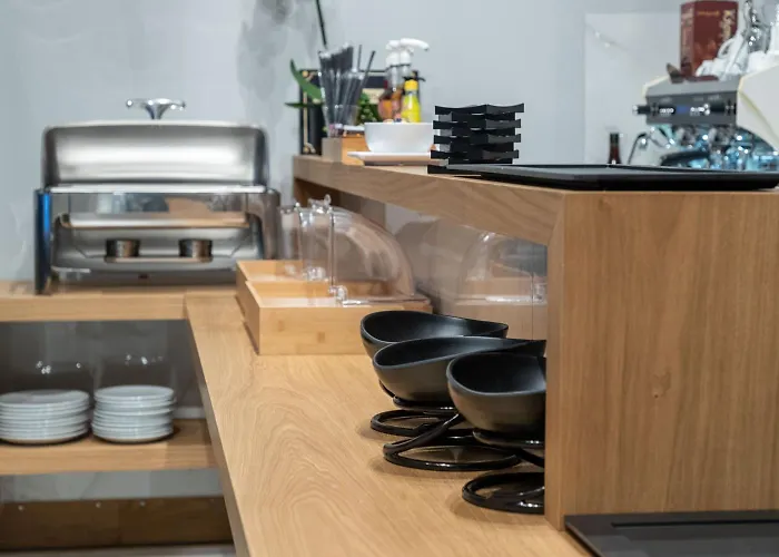 Grand Port Nocleg ze śniadaniem